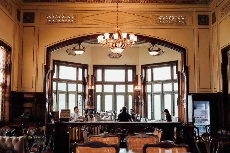 ภาพถ่ายเก่า กาแฟสถานนรสิงห์ (Café de Norasingh) ร้านกาแฟแห่งแรกของไทยในวังพญาไท
