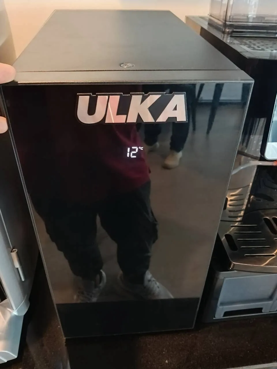 โรงแรมมายลอฟ: ตัวอุปกรณ์ ULKA บริเวณชุดเครื่องชงกาแฟ