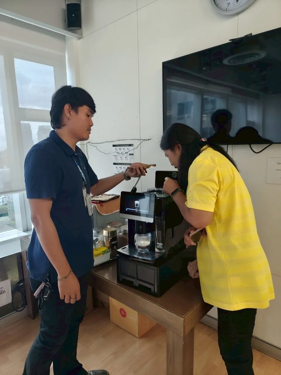เครื่องชงกาแฟ รุ่น S9COM ที่ Adidas Thailand office ภาพหน้างาน 1