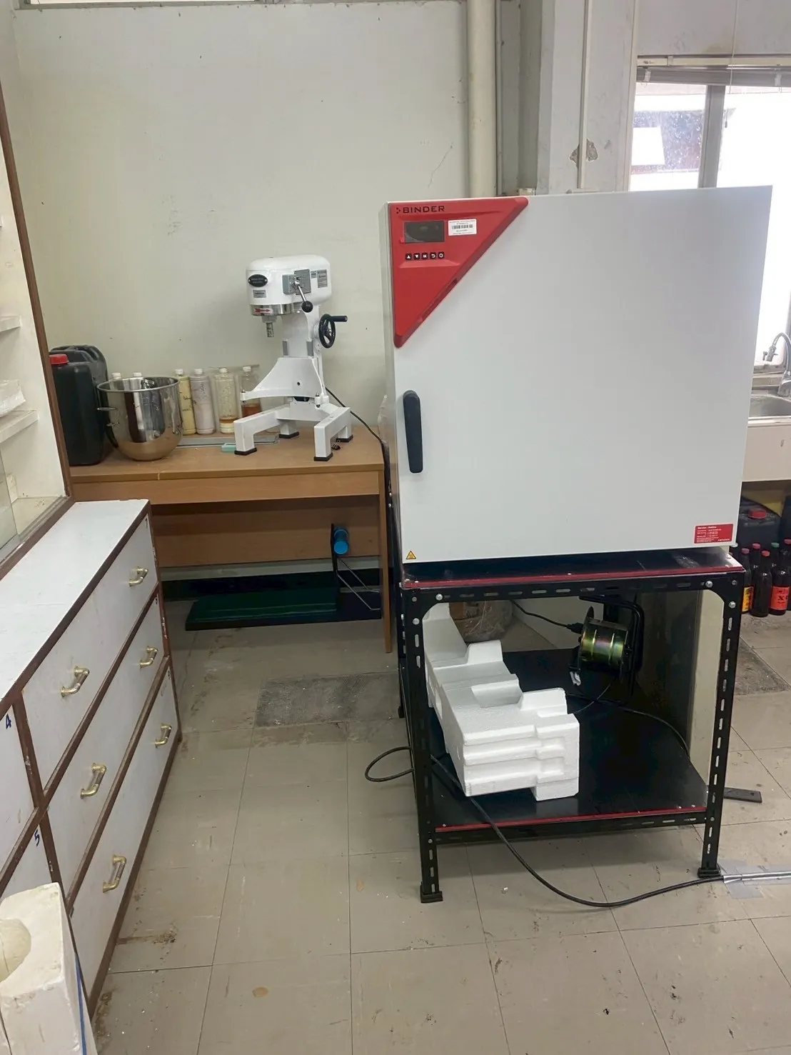 เครื่องดูดควัน รุ่น FE801 ที่ โรงพยาบาลจุฬาลงกรณ์ อาคารรัตนวิทยาพัฒน์ ภาพหน้างาน 7