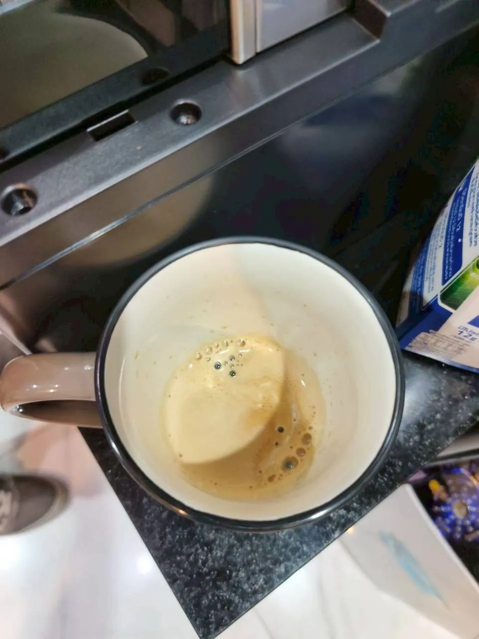 เครื่องชงกาแฟ รุ่น S72COM ที่ องค์กรความร่วมมือระหว่างประเทศของเยอรมัน GIZ ภาพหน้างาน 5