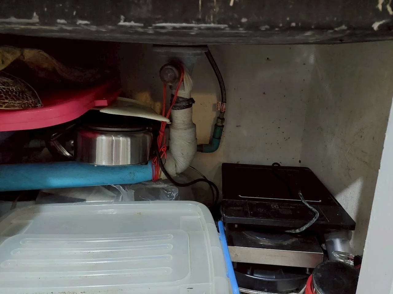 เครื่องทำน้ำแข็ง รุ่น 220F ที่ บริษัท จีเคบี แอสเซทส์ จำกัด ภาพหน้างาน 1