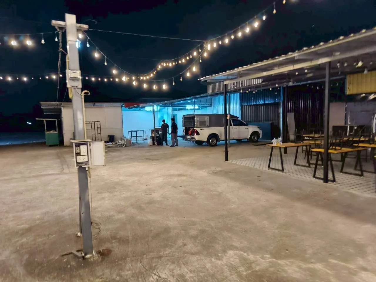 เครื่องทำน้ำแข็ง รุ่น 220F ที่ ตลาดหน้าสื่อ Halal View ภาพหน้างาน 1