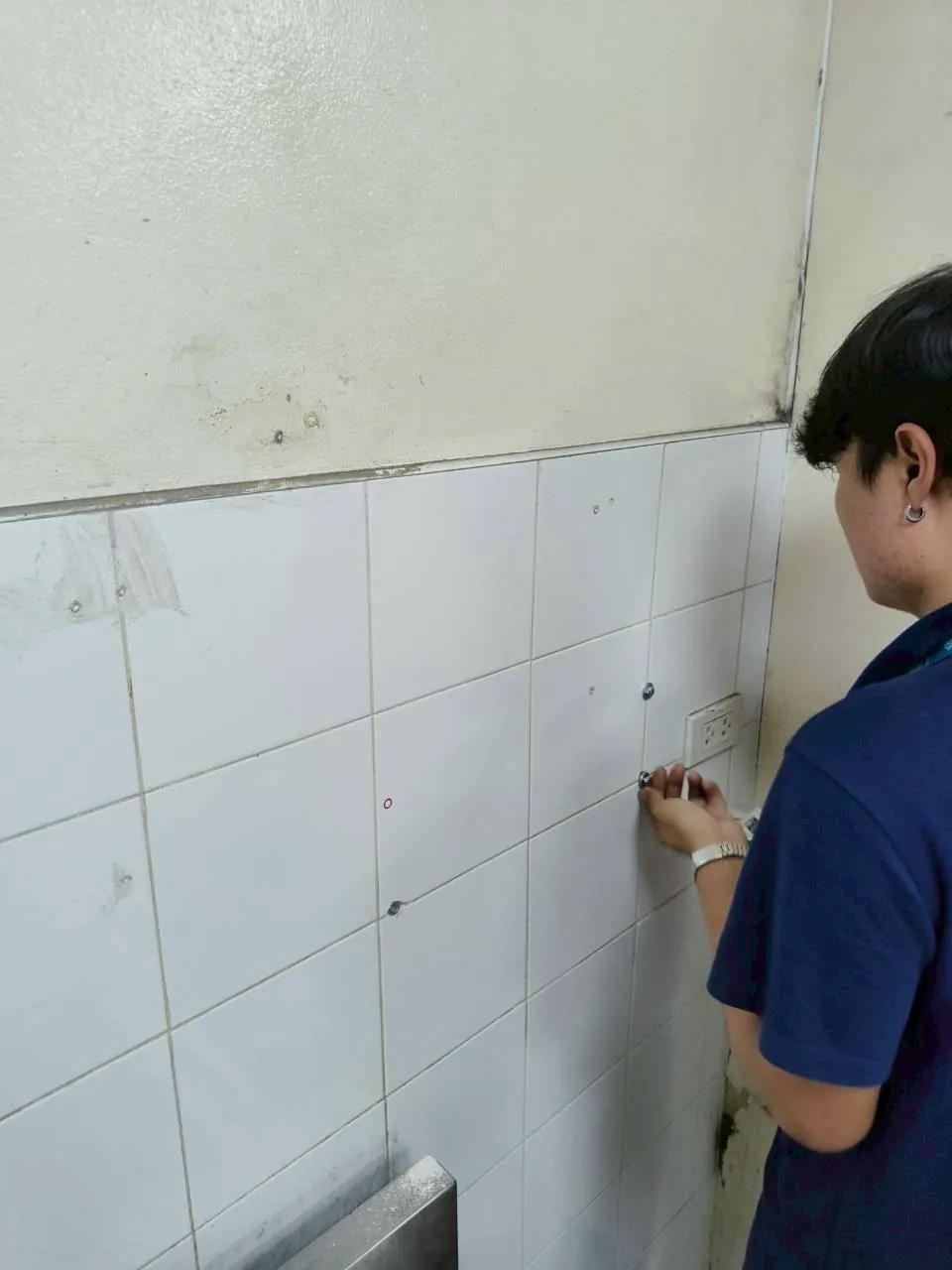 เครื่องทำน้ำแข็ง รุ่น 45M ที่ House of clean food — Grab kitchen วิภาวดี ภาพหน้างาน 6