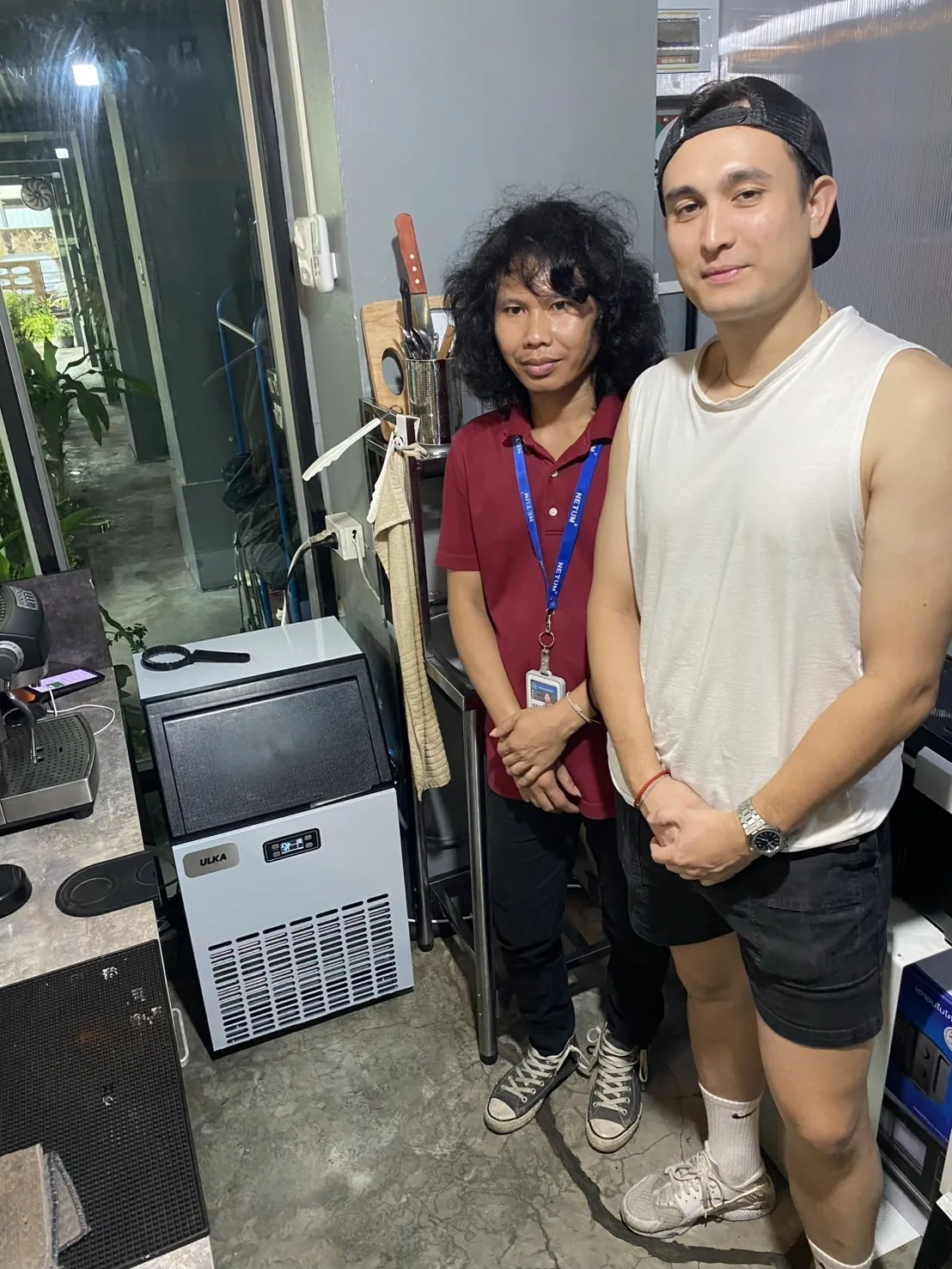 เครื่องทำน้ำแข็ง รุ่น 45F ที่ Cup & Cloud Cafe ภาพหน้างาน 2
