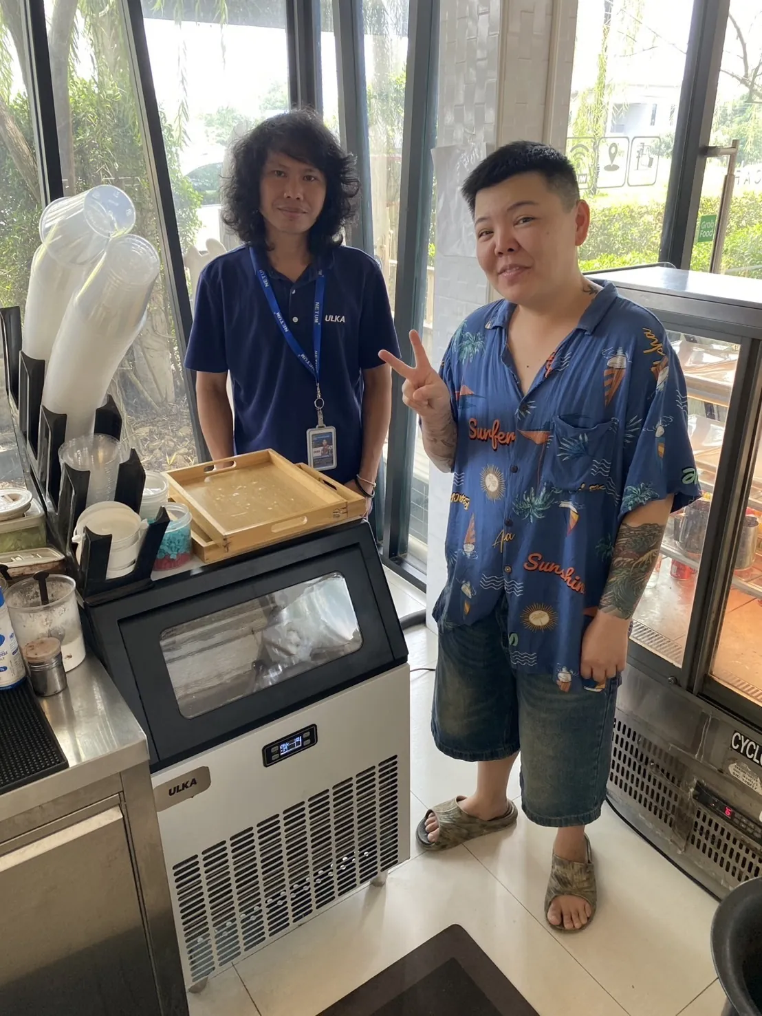 เครื่องทำน้ำแข็ง รุ่น 120F ที่ ลำน้ำคาเฟ่ Lumnam Cafe