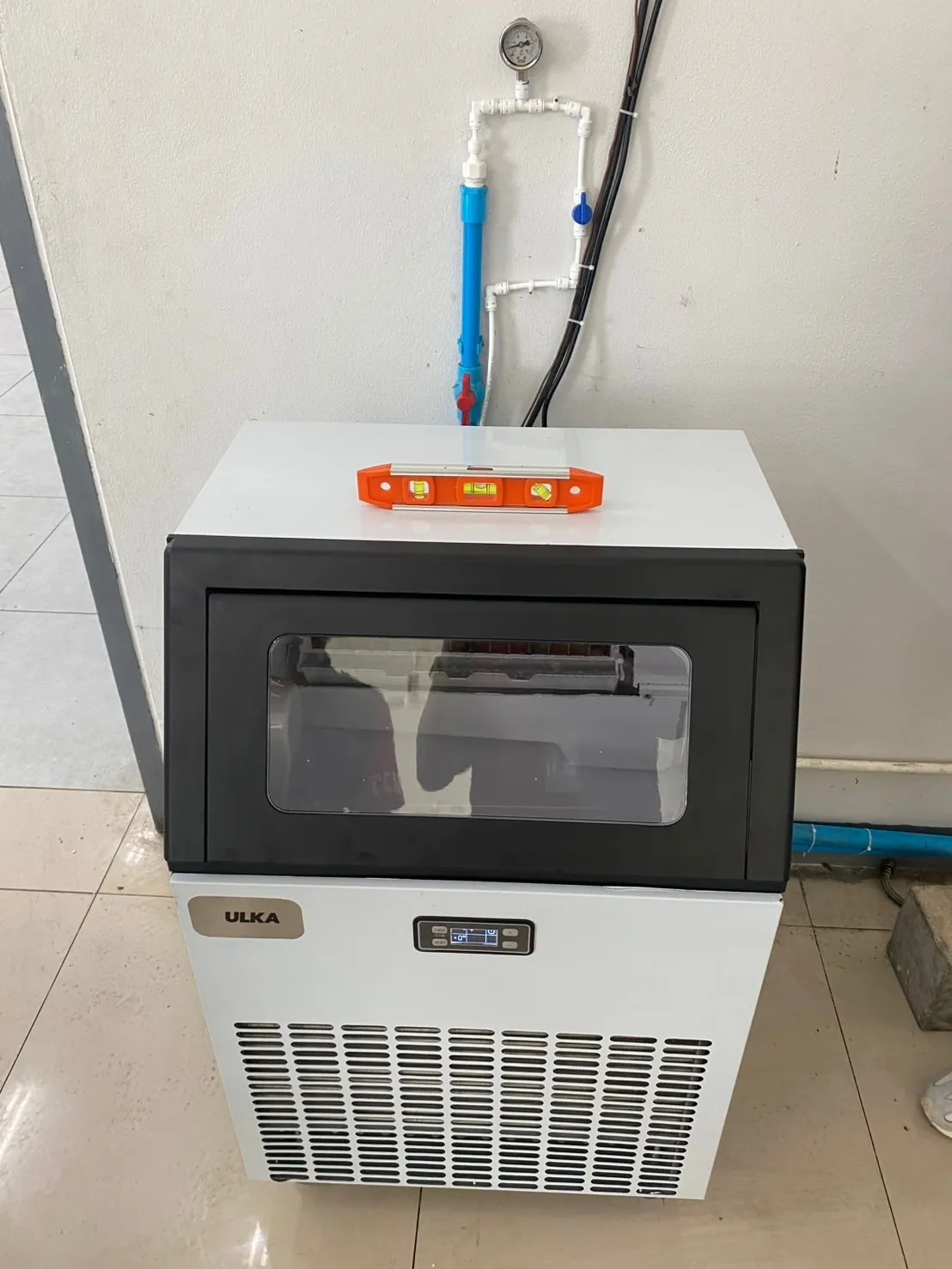 เครื่องทำน้ำแข็ง รุ่น 120F ที่ กองพันทหารราบที่ 3 กรมทหารราบที่ 112