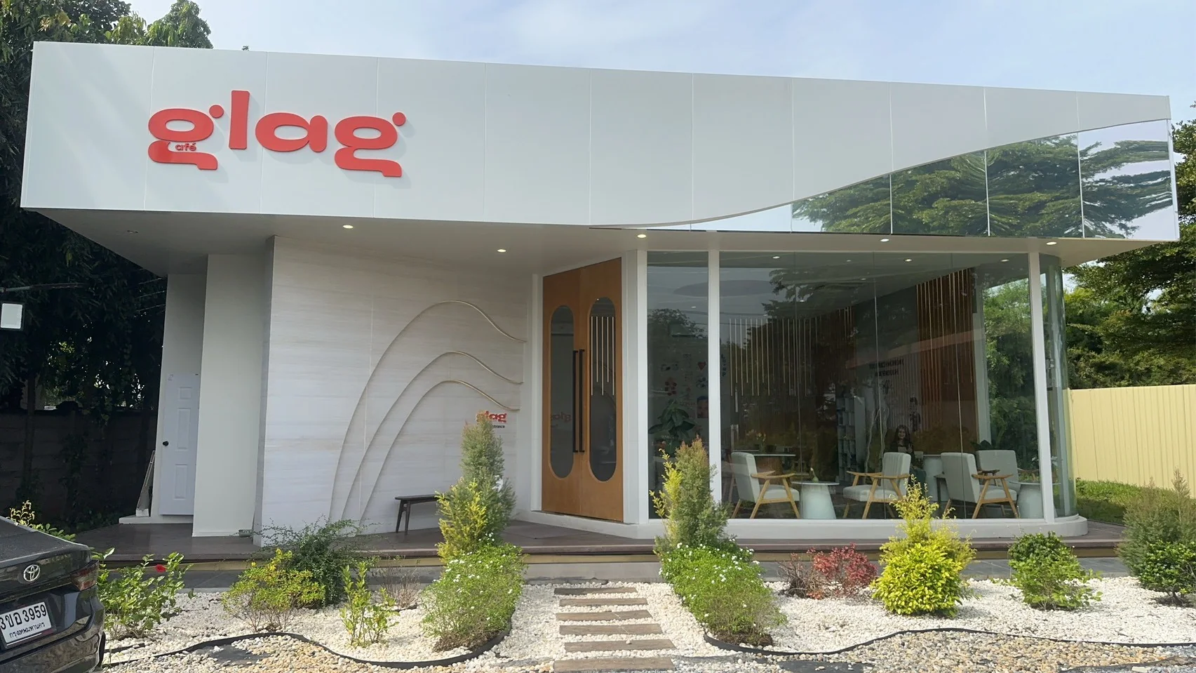 GLAG CAFE — ภาพหน้างานติดตั้งเครื่องทำน้ำแข็ง 1