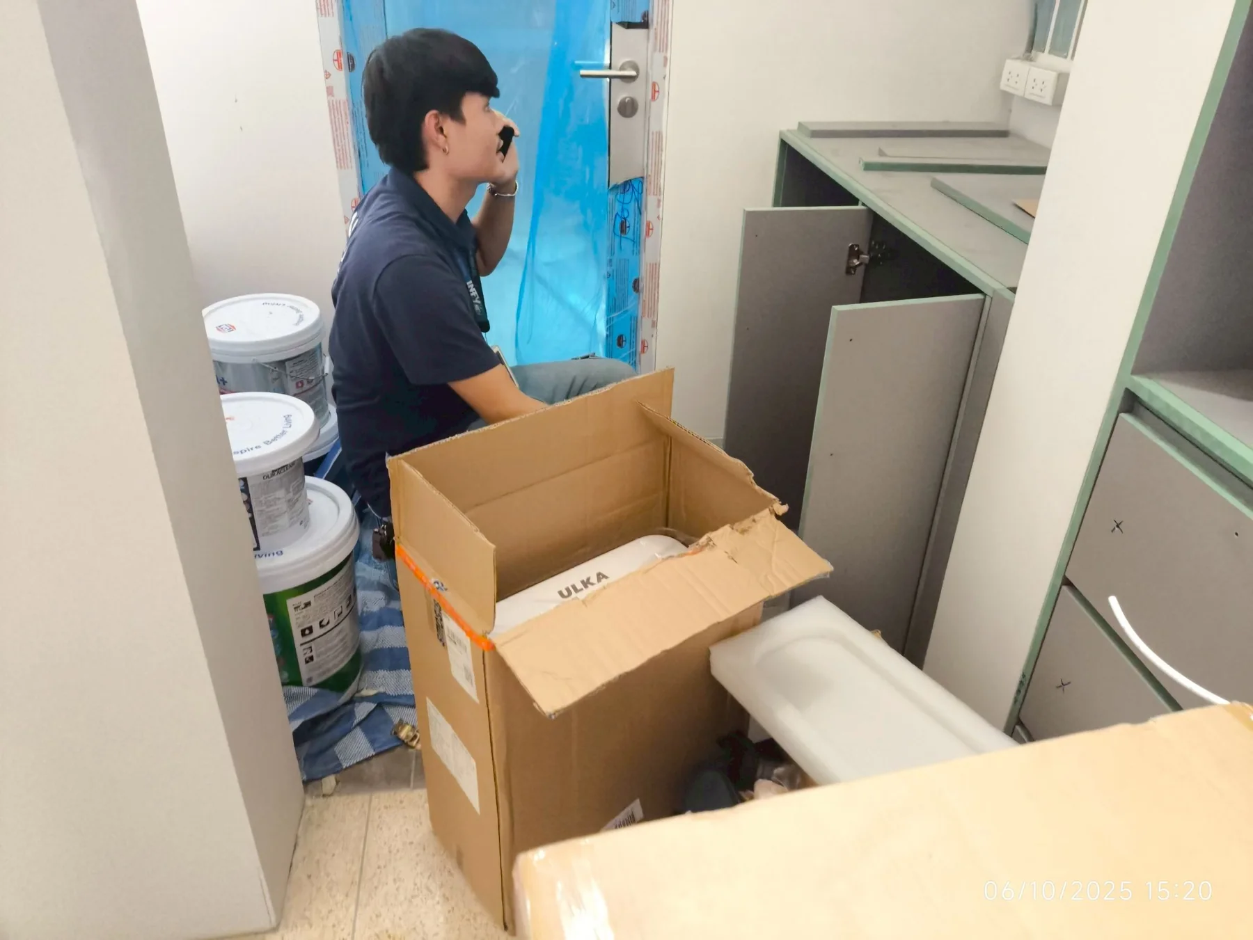 บริษัท โคตรคูล จำกัด — ภาพหน้างานติดตั้งเครื่องทำน้ำแข็ง 2
