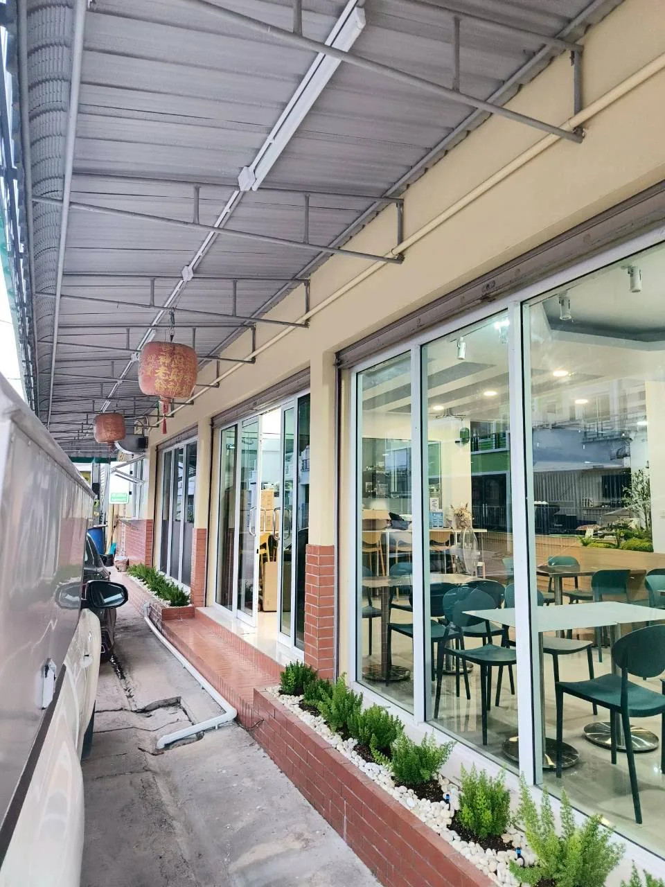 ร้านแสงออกปาก — ภาพหน้างานติดตั้งเครื่องทำน้ำแข็ง 9
