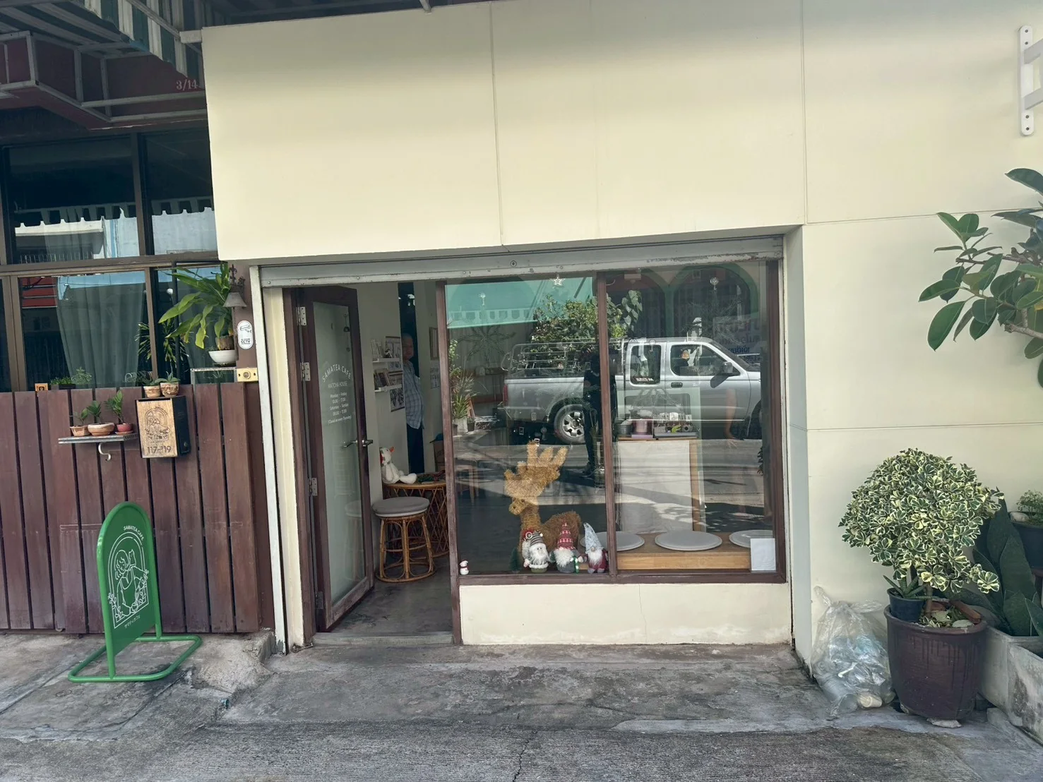 ร้าน Samatea Cafe — ภาพหน้างานติดตั้งเครื่องทำน้ำแข็ง 1