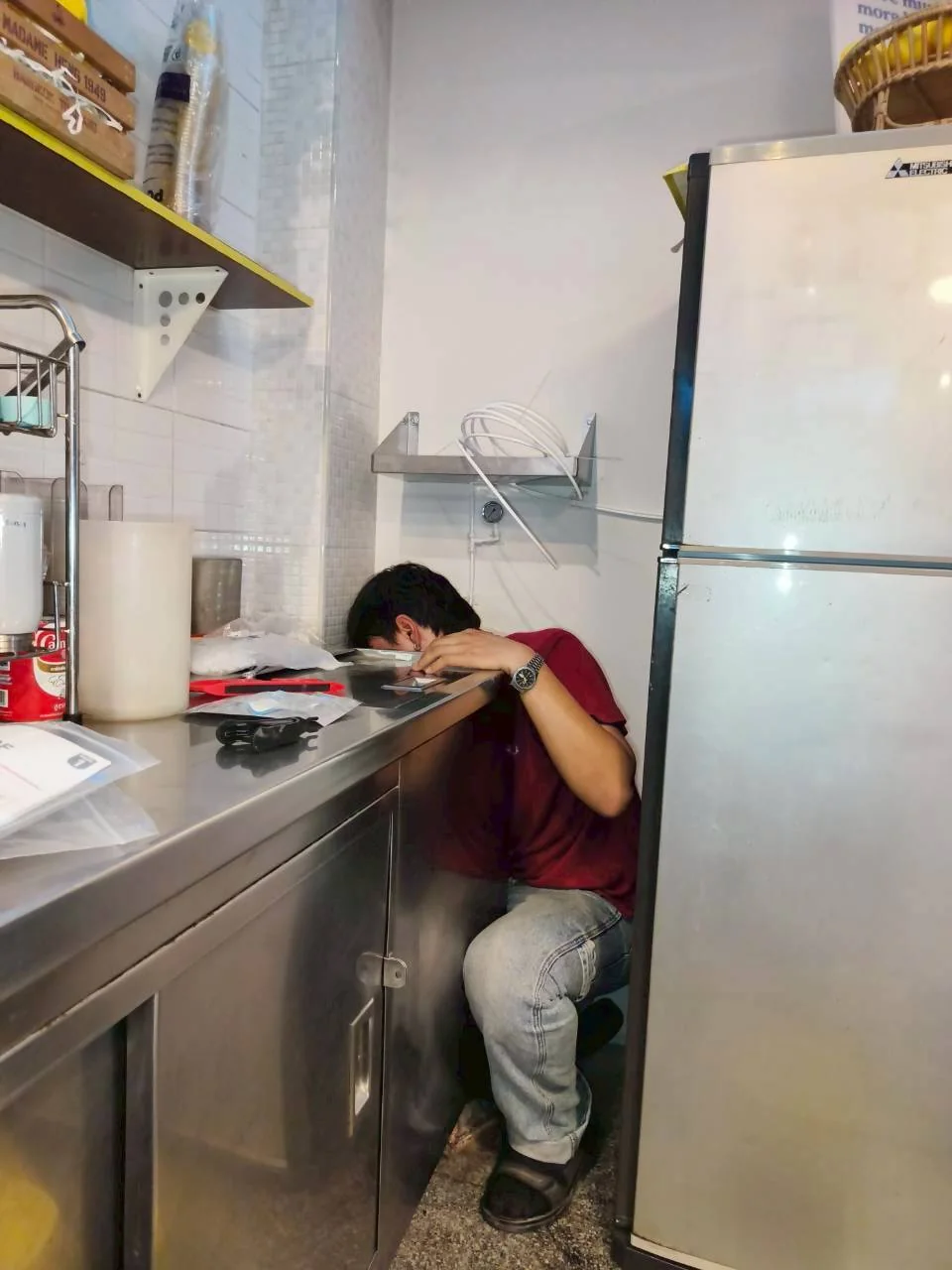 ร้านอาหารเตียกุ่ยฮวด — ภาพหน้างานติดตั้งเครื่องทำน้ำแข็ง 3