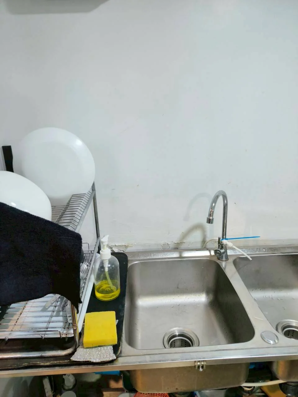 ZUZU CLINIC — บริษัท ซูซู คอร์ปอเรชั่น จำกัด — ภาพหน้างานติดตั้งเครื่องทำน้ำแข็ง 2